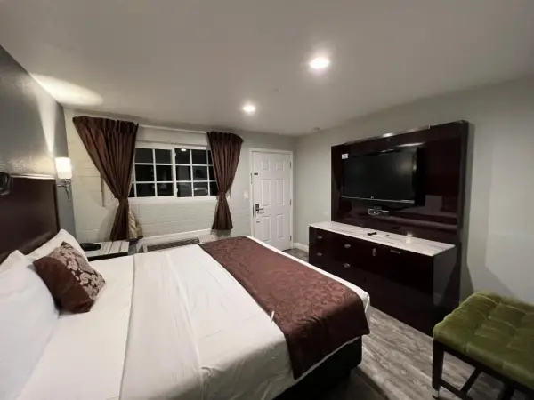 Relax Inn Main image